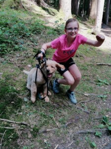 Sammy und seine Lieblings-Spielpartnerin