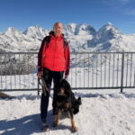 Sandra in ihrem Element: In den Bergen mit Lieblingshund Feira